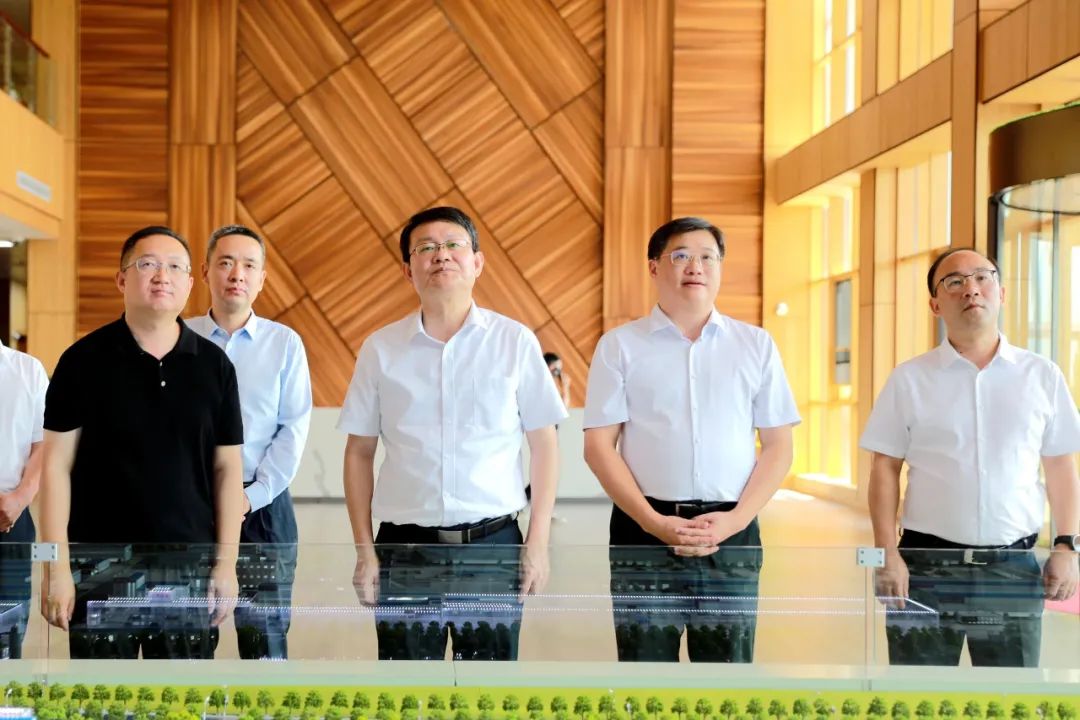 打造全链条产业体系 助力生态经济双赢丨江西副省长万广明到江西鲁丽木业调研