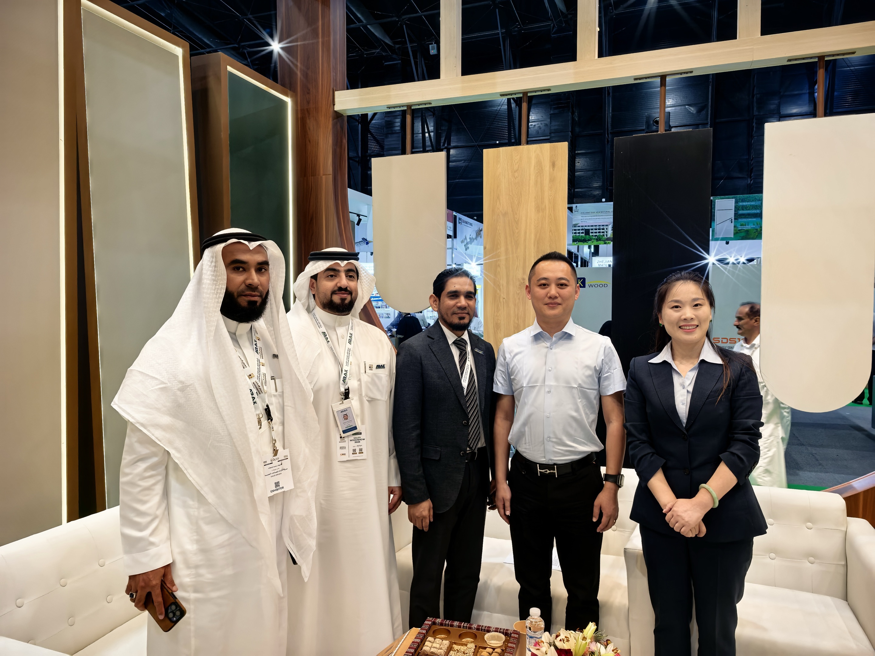 从一棵树到一个家：鲁丽集团亮相沙特WoodShow，演绎家居产业全能实力